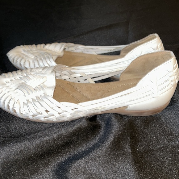 COPY - Naturalizer Sandles - Picture 5 of 7